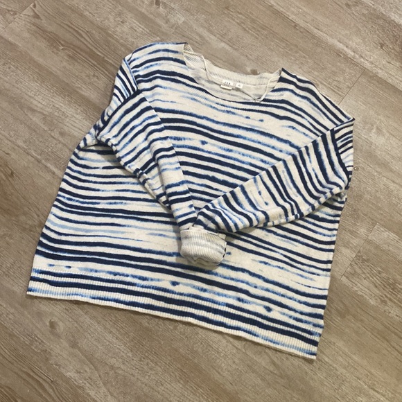 GAP sweater - Picture 2 of 3